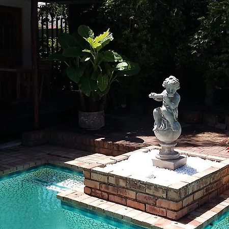 Sounds Of The Sea Bed & Breakfast East London Dış mekan fotoğraf